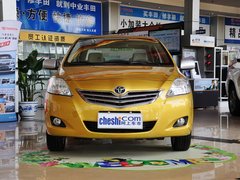 一汽豐田  威馳 1.6L AT 車頭正面視角