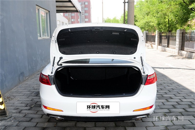 2014款 2.0L 手動舒適型