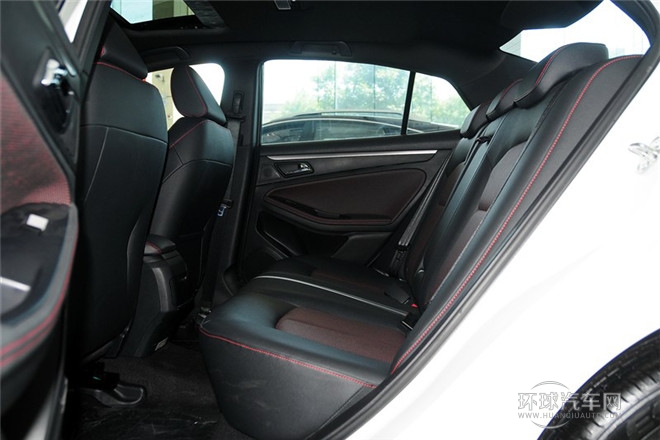 2014款 1.8T 自動運動尊貴型