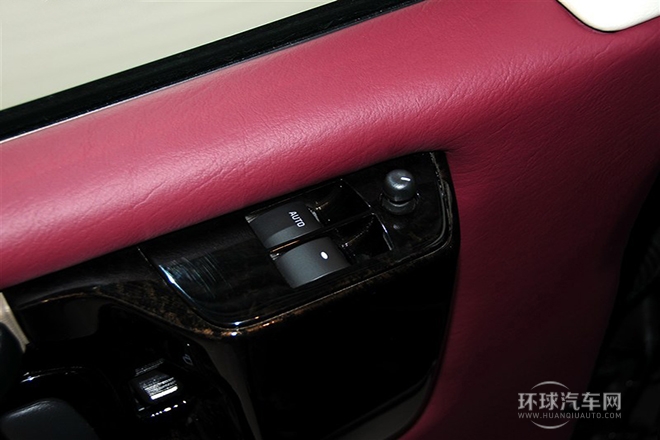 2014款 5.3L 四驅(qū)領袖版