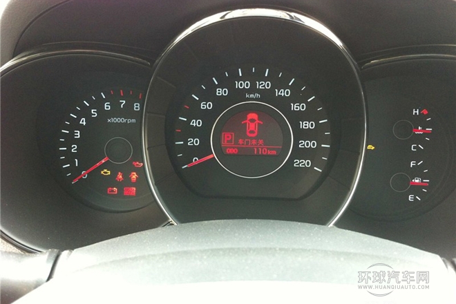 2012款 三廂 1.4L AT TOP紀(jì)念版