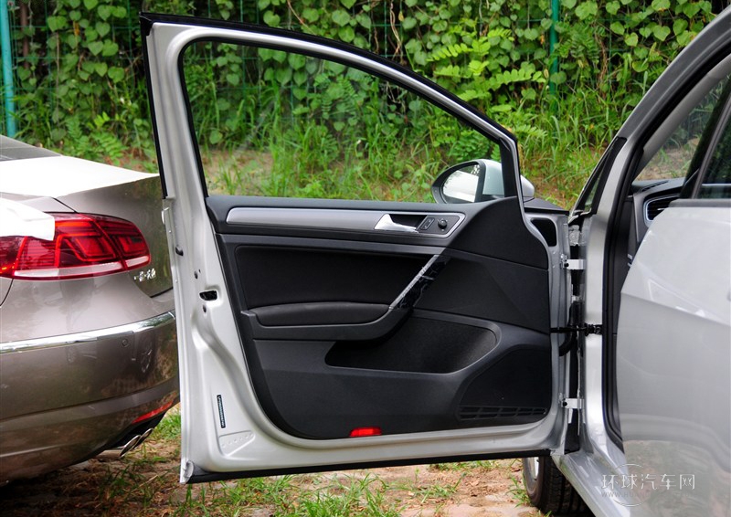 2014款 1.6L 自動(dòng)時(shí)尚型