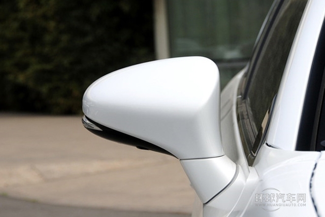 2014款 300h 豪華版