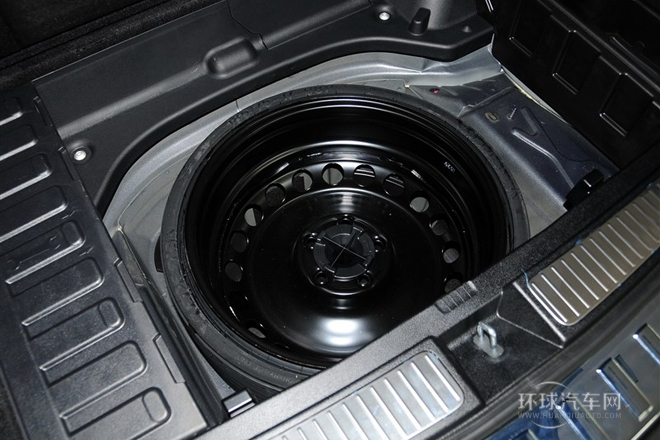 2013款改款GLK300 4MATIC時(shí)尚版