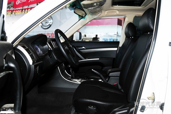 2012款 2.4L 自動汽油四驅天窗版