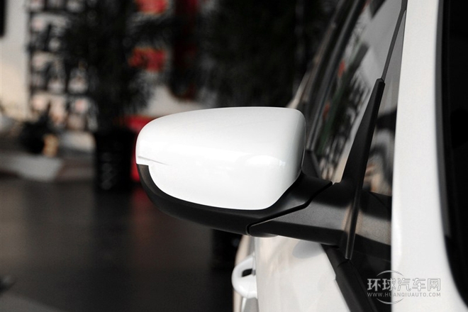 2013款 2.0L 5座自動標準版 國IV