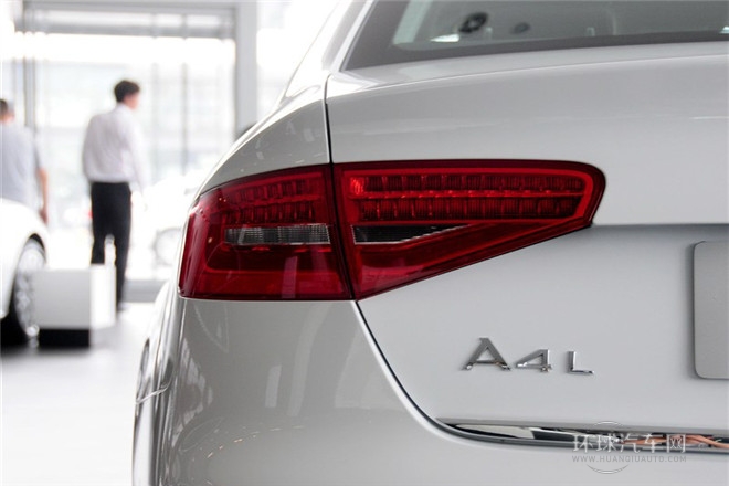 2013款 35 TFSI 自動舒適型