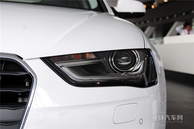 2013款 35 TFSI 自動(dòng)舒適型