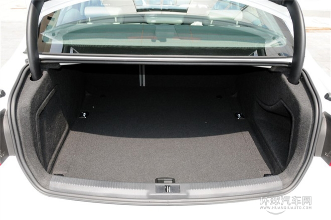 2013款 35 TFSI 自動(dòng)標(biāo)準(zhǔn)型