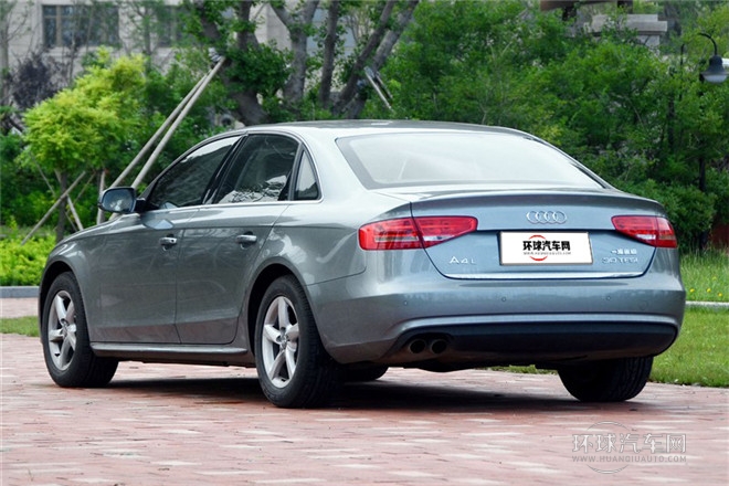 2013款 30 TFSI 自動舒適型