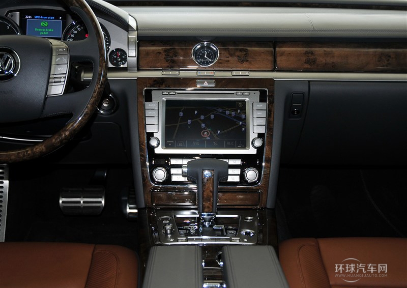 2012款 3.6L 尊享定制型