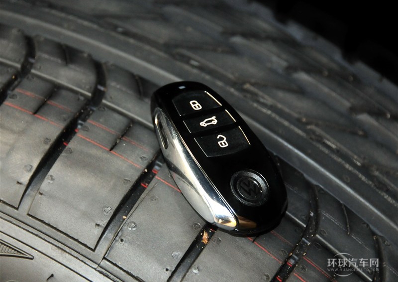 2014款 3.0TSI V6 黑色探險(xiǎn)者