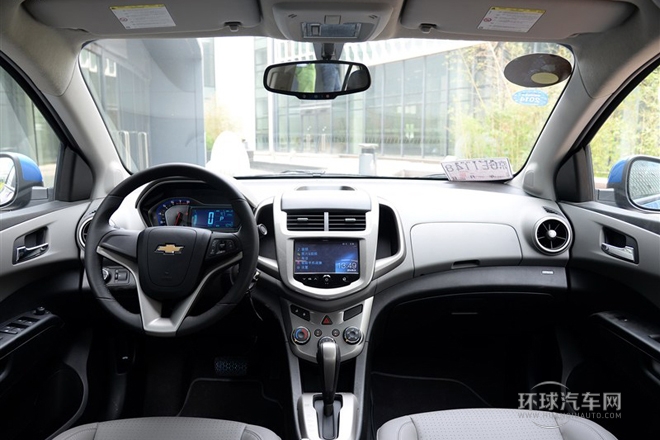 2014款 三廂 1.6SX AT 風(fēng)尚版