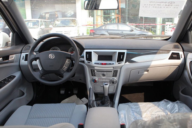 2011款 1.8L 手動舒適型