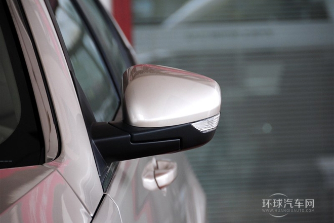 2013款 550S 1.8L 手動啟逸版