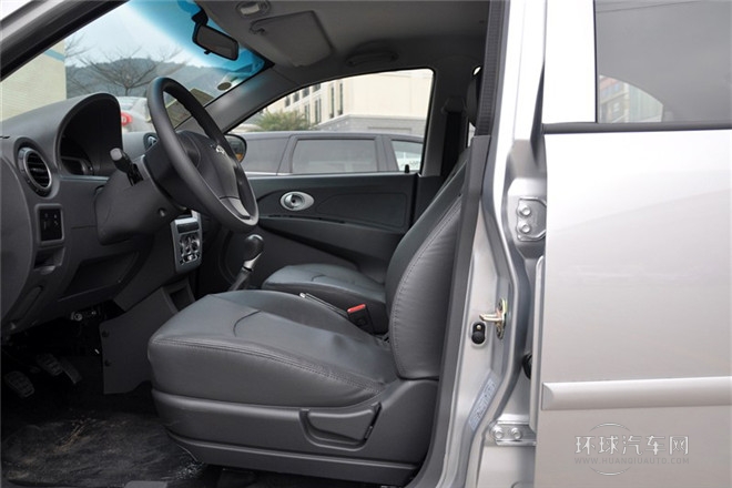 2012款 1.0L 手動(dòng)舒適型