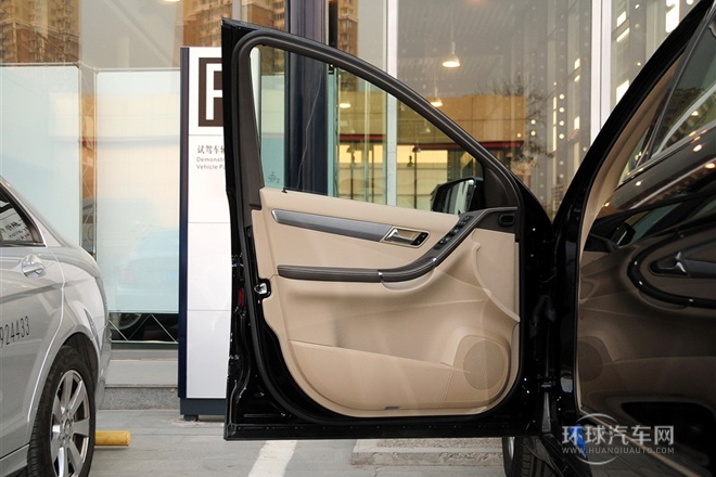 2011款R300L商務(wù)版