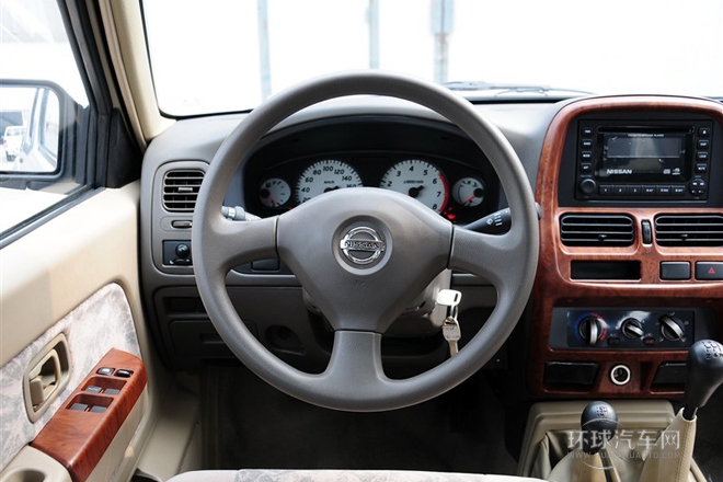 2011款 2.4L汽油四驅(qū)標(biāo)準(zhǔn)型