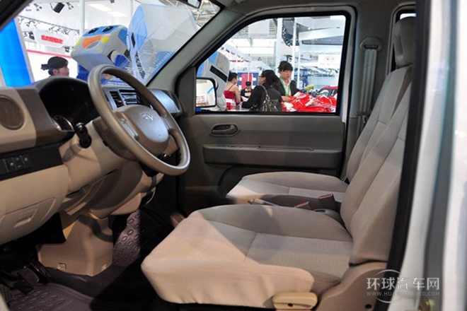 2010款 1.0L豪華型