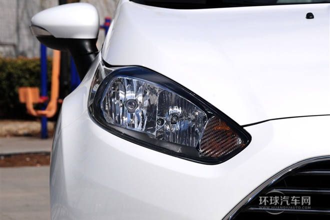 2013款 兩廂 1.5L 自動(dòng)品尚型