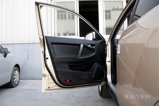 2014款 2.4L 自動尊貴型 國V