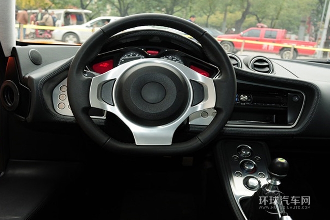 2011款 3.5 V6四座標(biāo)準(zhǔn)版