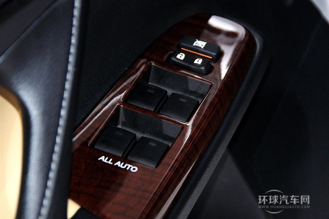 2013款 3.0V 尊銳導航版