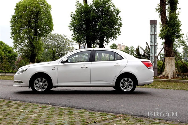 2013款1.8L自動   精英型