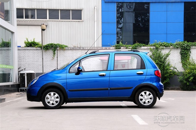 2012款 改款 1.2L 手動(dòng)運(yùn)動(dòng)版優(yōu)越型