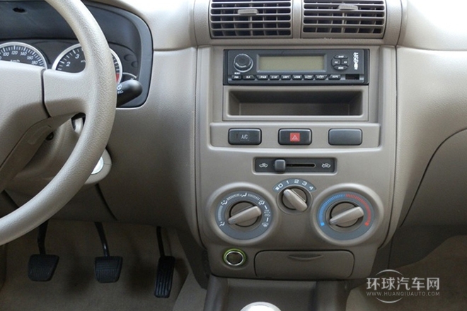 2014款 1.3L 手動(dòng)7座超值版