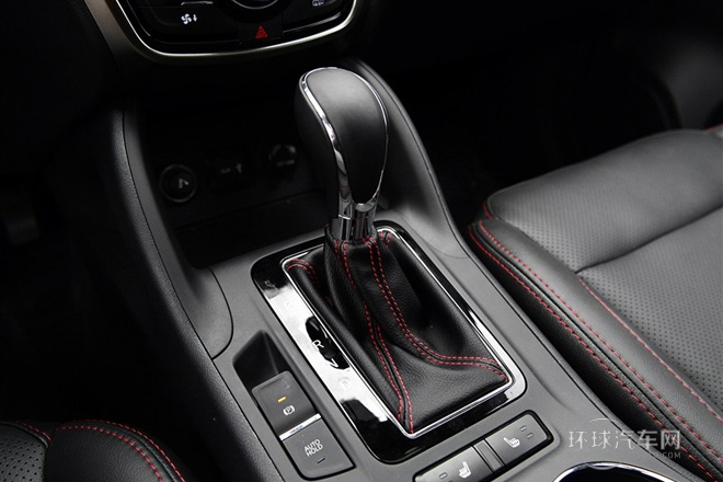 2014款 1.8T 自動尊貴型