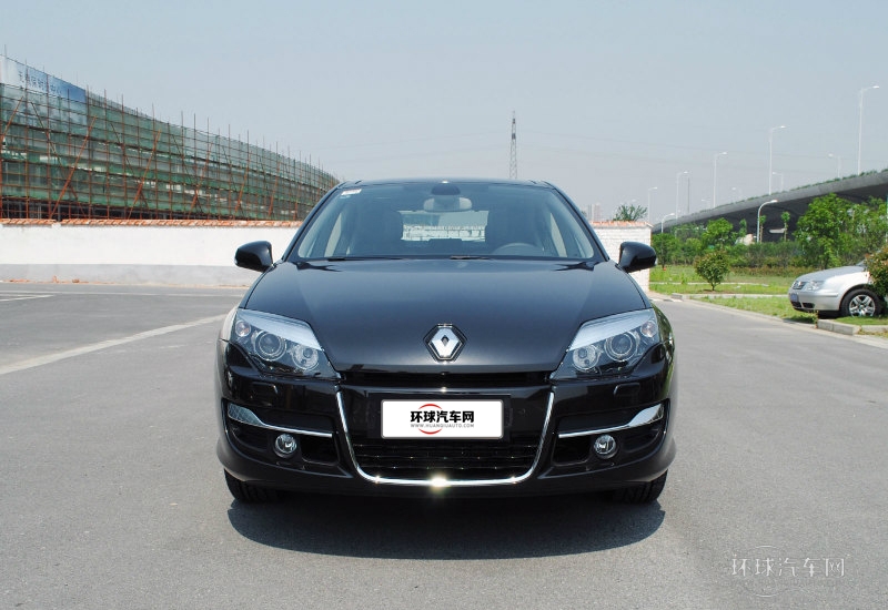 2011款 2.0T 豪華導(dǎo)航版