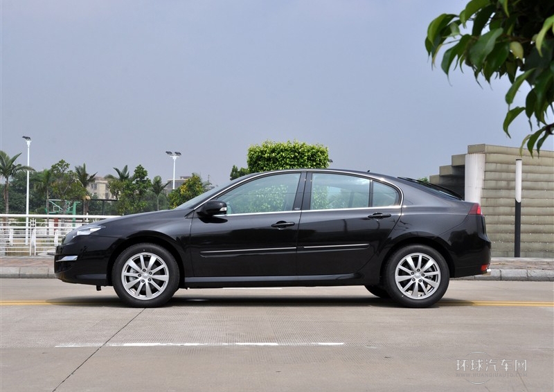 2011款 2.0T 豪華導(dǎo)航版