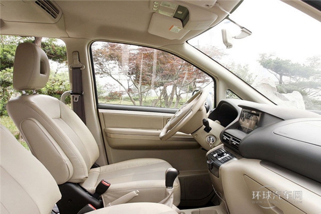 2009款2.0L手動行政型