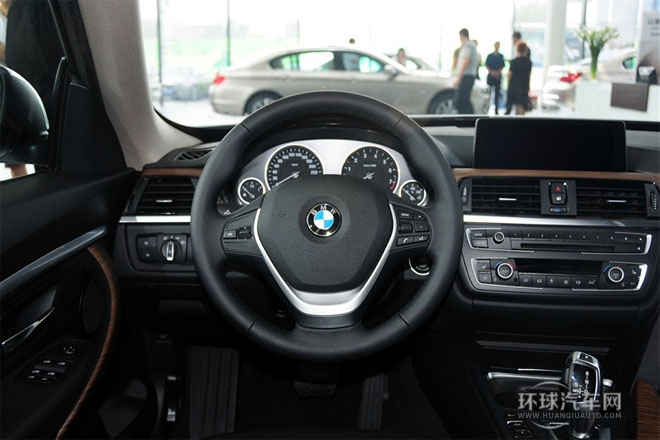 2013款 320i 風尚設計套裝