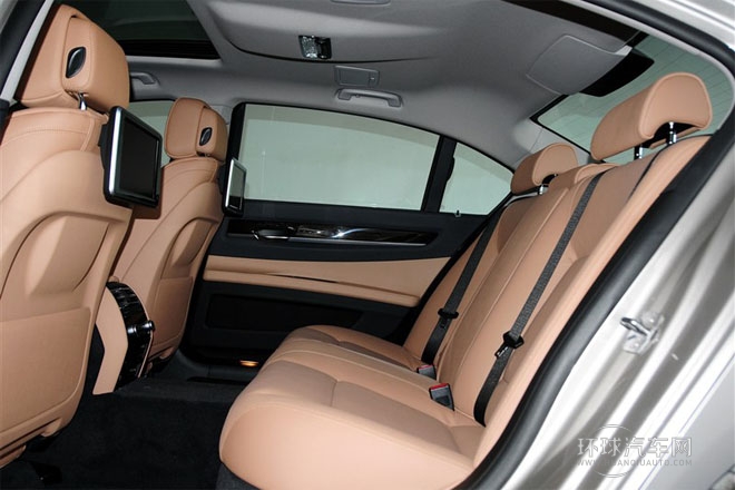 2013款 730Li 領(lǐng)先型