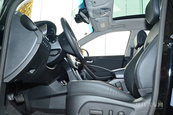 2013款 2.2T 6座舒適版
