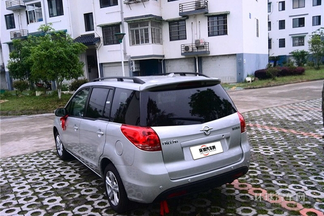 2014款 1.6L 手動7座開拓版