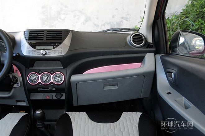 2013款 1.0L 手動(dòng)20周年限量版