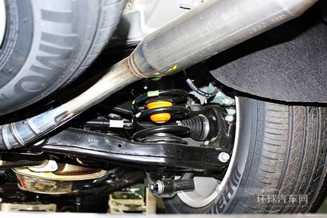 2013款 改款 2.4L 自動四驅尊貴型