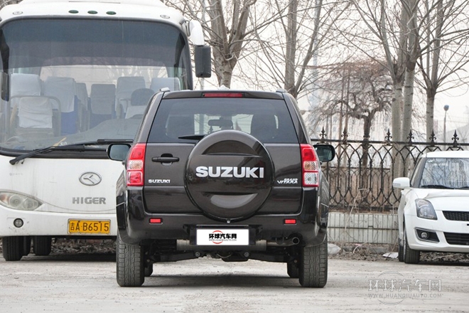 2012款 2.4L MT豪華導(dǎo)航5門版