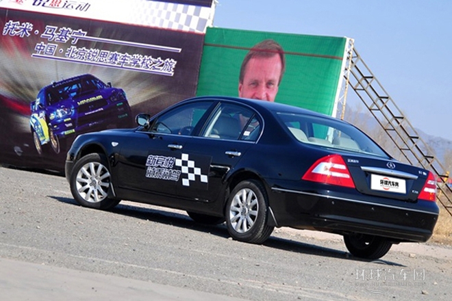 2012款 2.0L 手動豪華型