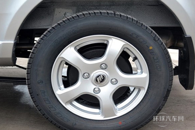 2011款 1.3L豪華型