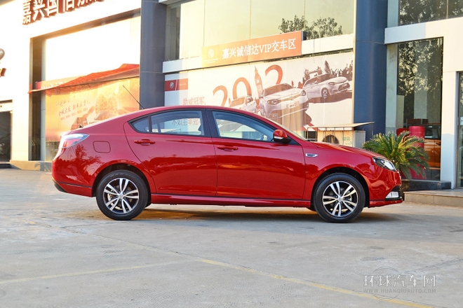 2013款 三廂 1.8L 手動(dòng)超值版