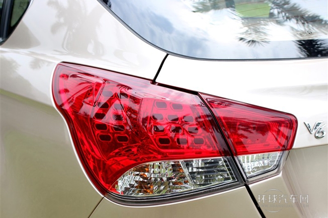 2013款 1.5L 手動(dòng)舒適版