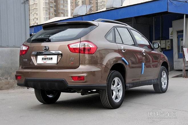 2014款 1.5TI 手動尊貴型