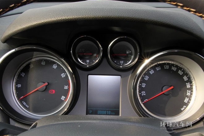 2014款 1.4T 自動(dòng)四驅(qū) 全能旗艦型