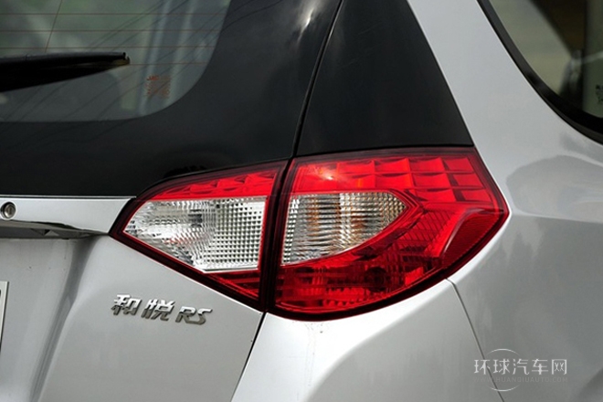 2013款 1.8L MT尊貴型