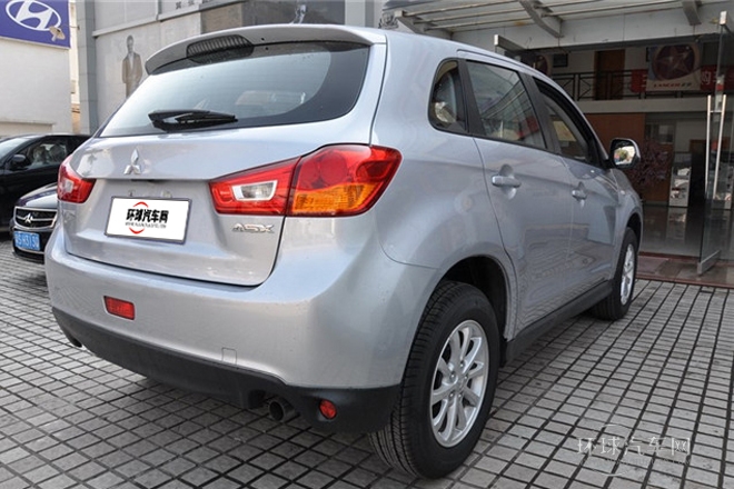 2013款 2.0L 手動兩驅舒適版