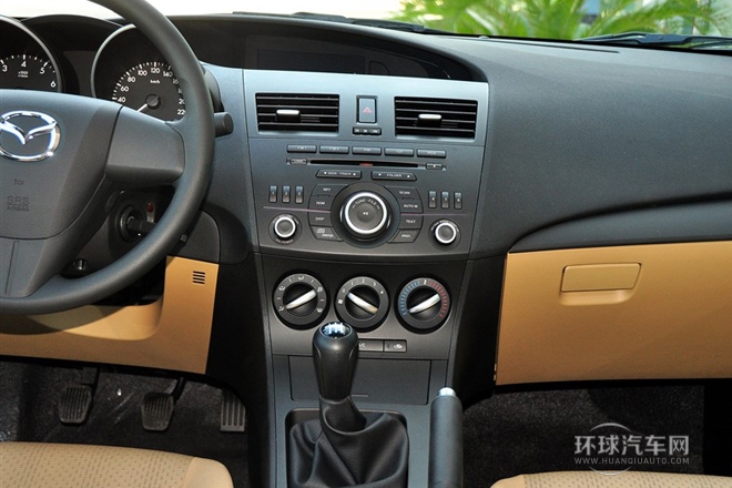 2011款 三廂 1.6L 手動舒適型